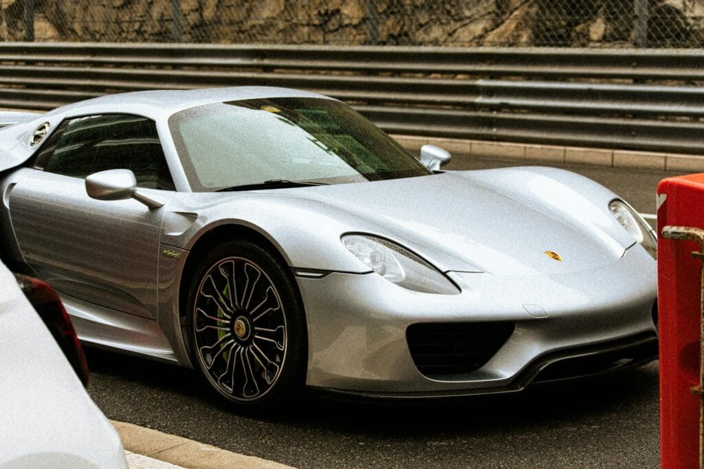 Zamówienia specjalne i wersje limitowane w autach premium